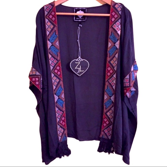 🆕NWT: Z&L EUROPE EMBROIDERED KIMONO - Picture 1 of 9